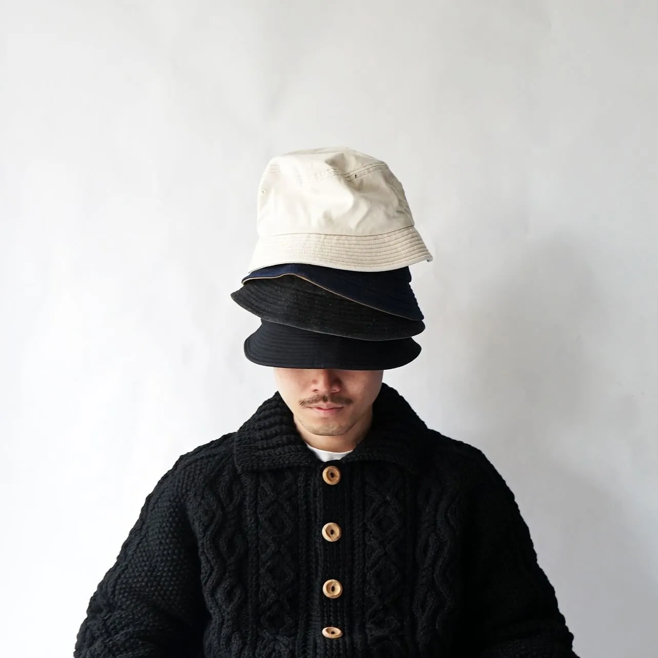 DECHO BUCKET HAT✔︎